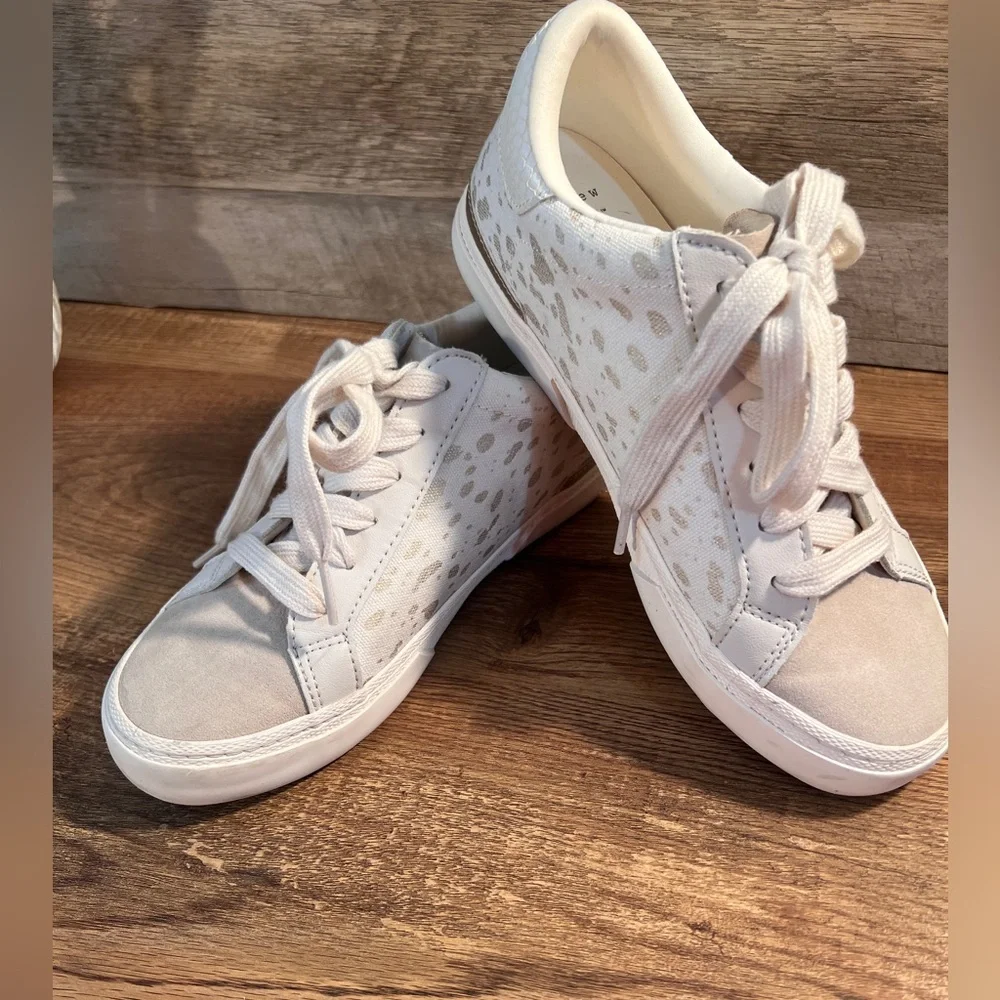 A New Day Women's Sneakers - Cream and White - Picture 3 of 11